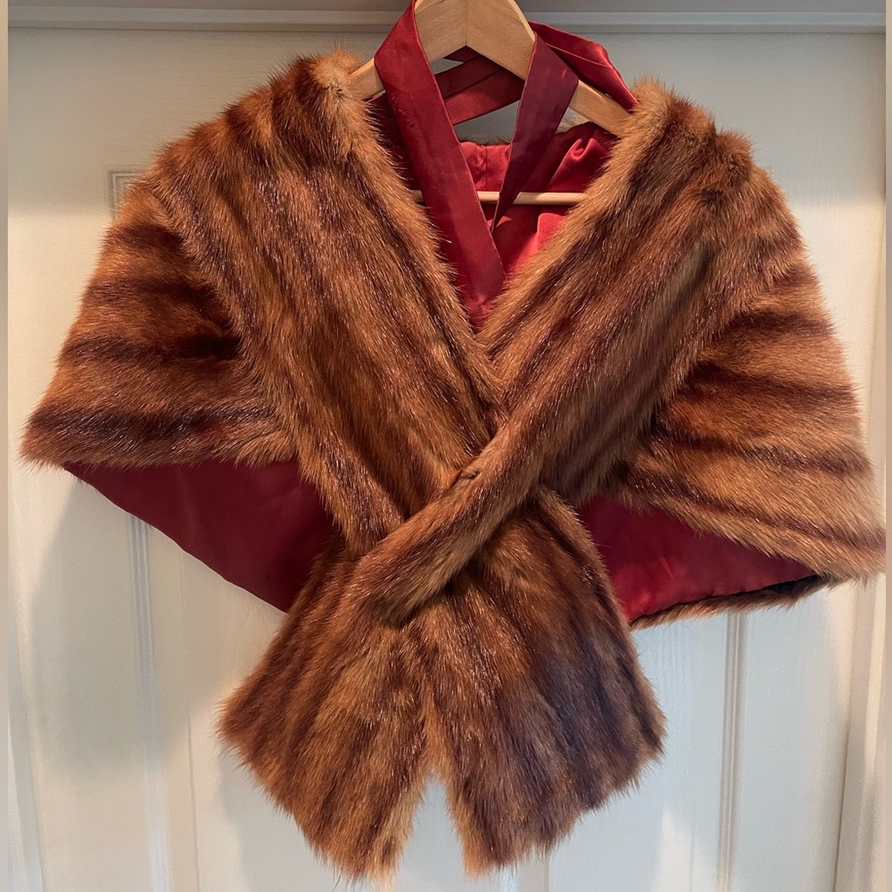 Vintage fur stole with satin redwood lining